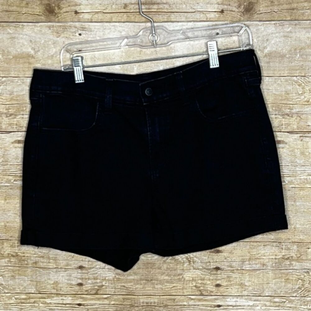 OLD NAVY SIZE 12 HIGH RISE ROLL CUFF STRETCH CASUAL DENIM SHORTS IN BLACK